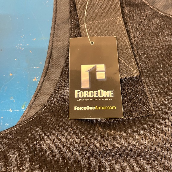 Security vest - Picture 6 of 10